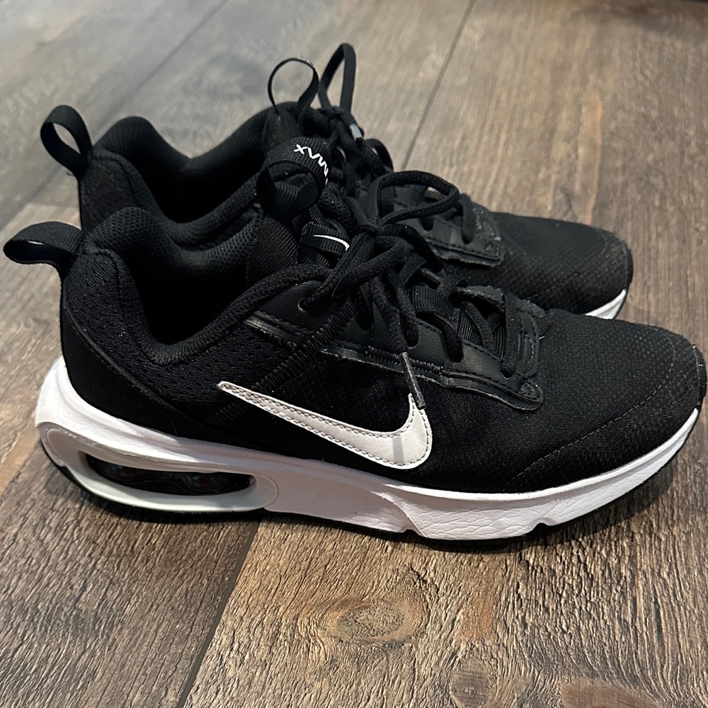 Nike Kids Black and White Sneakers